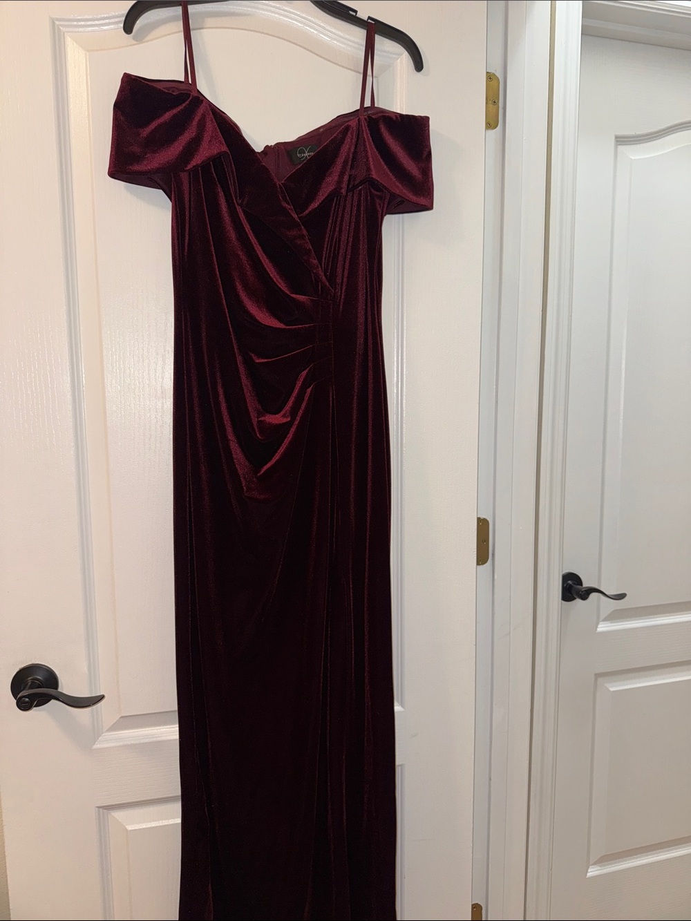 Women’s X dress Maroon velvet size 10